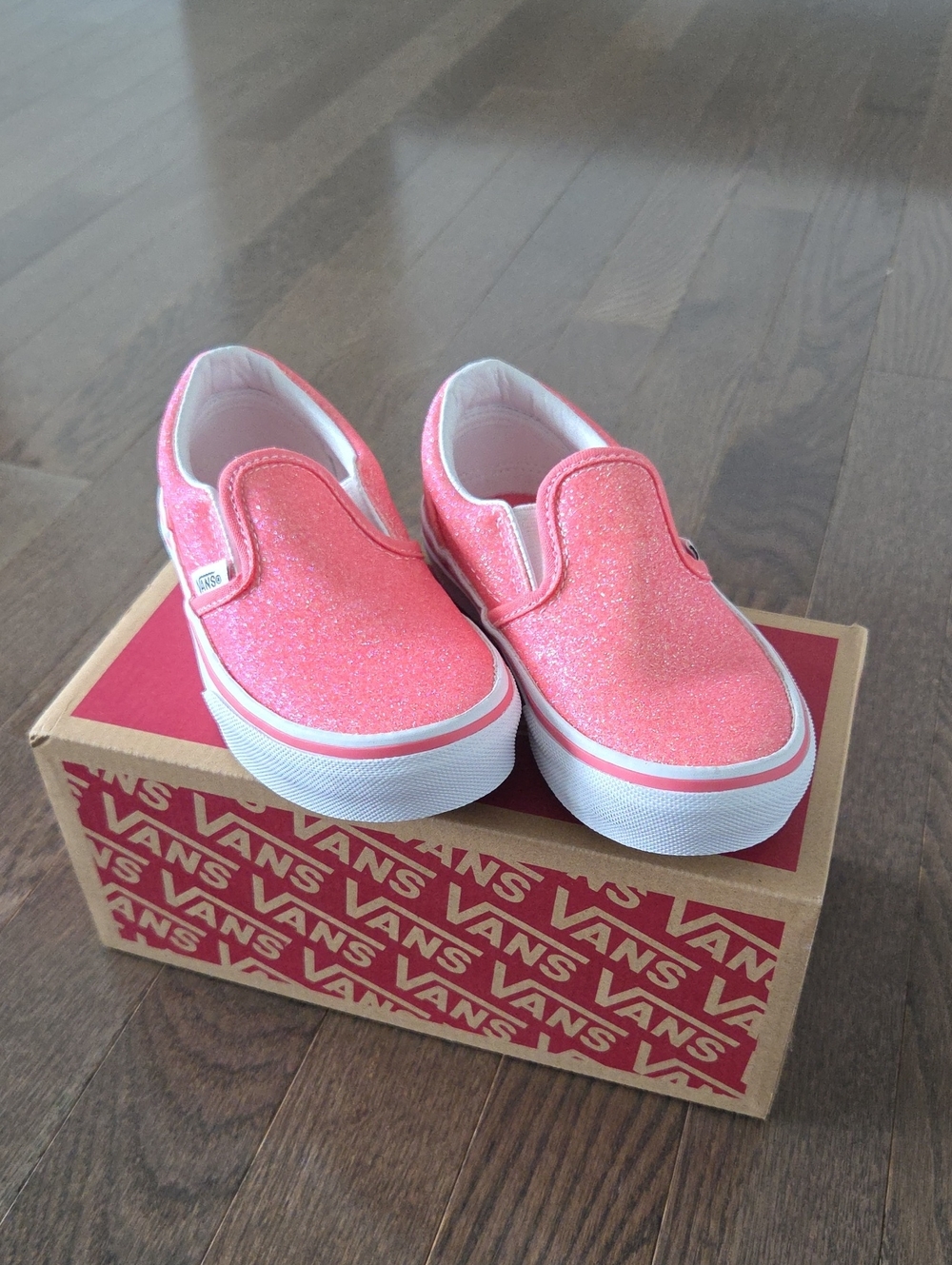 Vans Kids Glitter Slip-On Sneakers in Pink